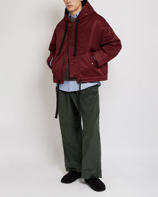 バーガンディのオーバーサイズフード付きジャケット