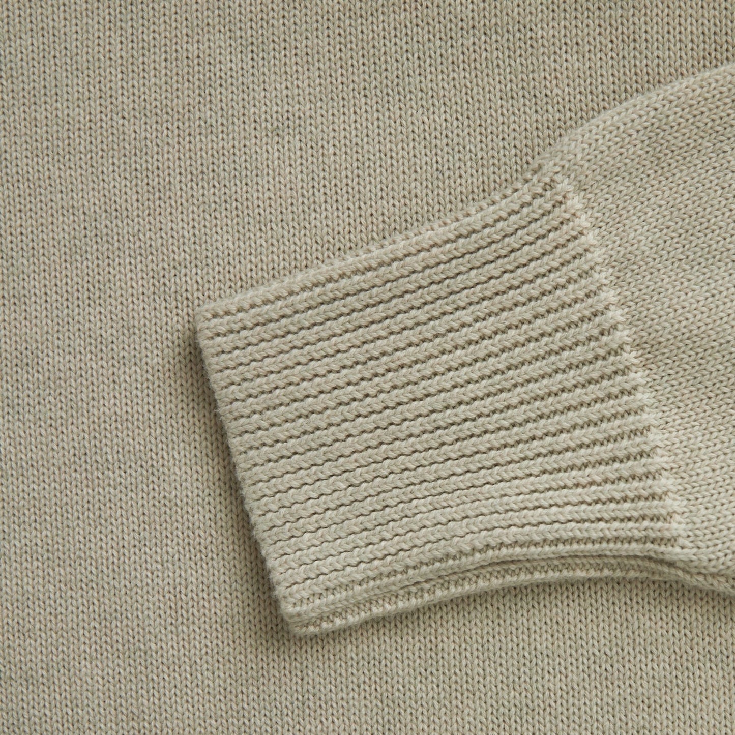 トラバーチンベージュクルーネックコットンセーター