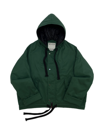 パイングリーンのオーバーサイズフード付きジャケット