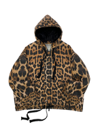 Leopard print oversized hooded jacket with quilted lining and insulation.