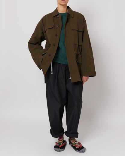 晩夏のグリーンの日本の漁師風オーガニックコットンセーター